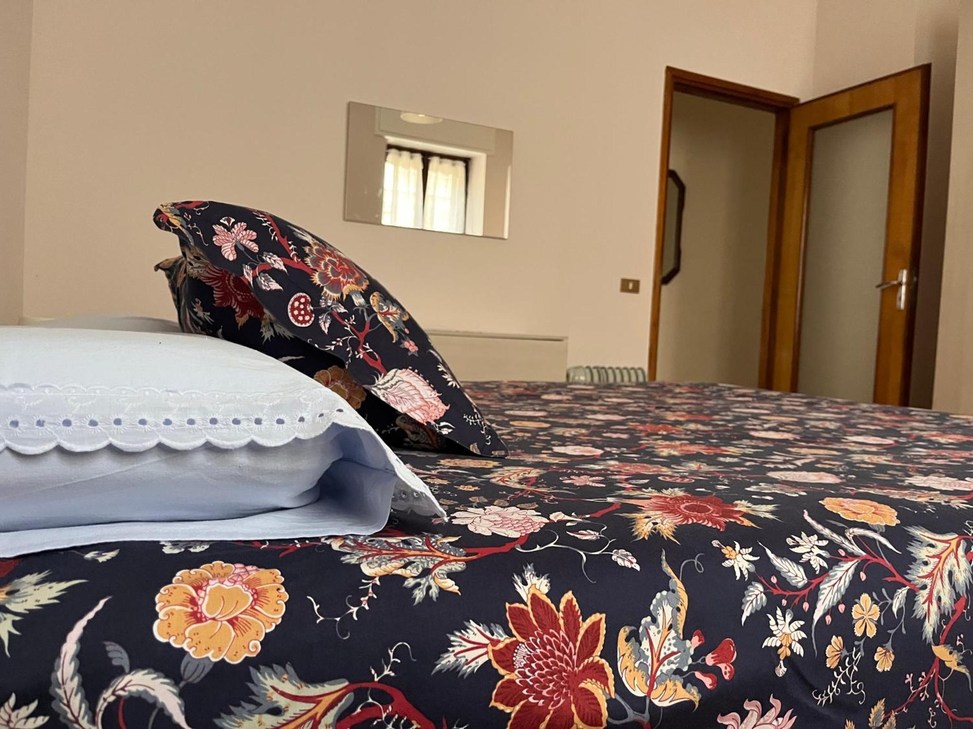 Casa Piemont Appartement Casale Monferrato Buitenkant foto